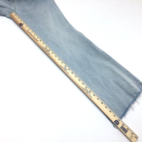 Old Navy Women's Flare Leg Jeans Higher High Rise Light Wash Fray Hems size 8 - Picture 5 of 8